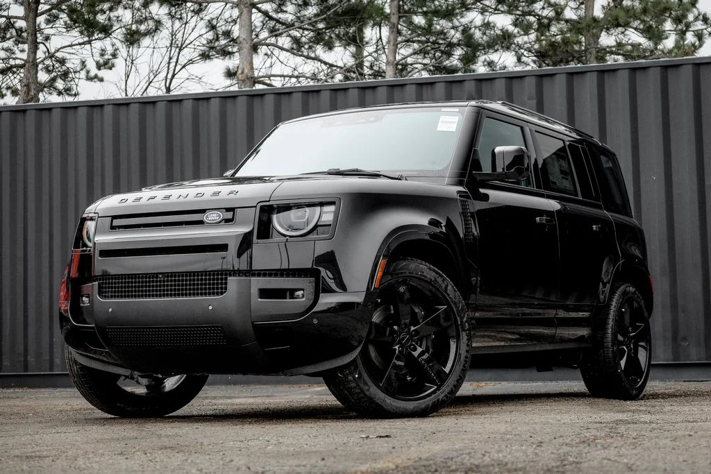 2026 Land Rover Defender 110 X-Dynamic SE P400's photo
