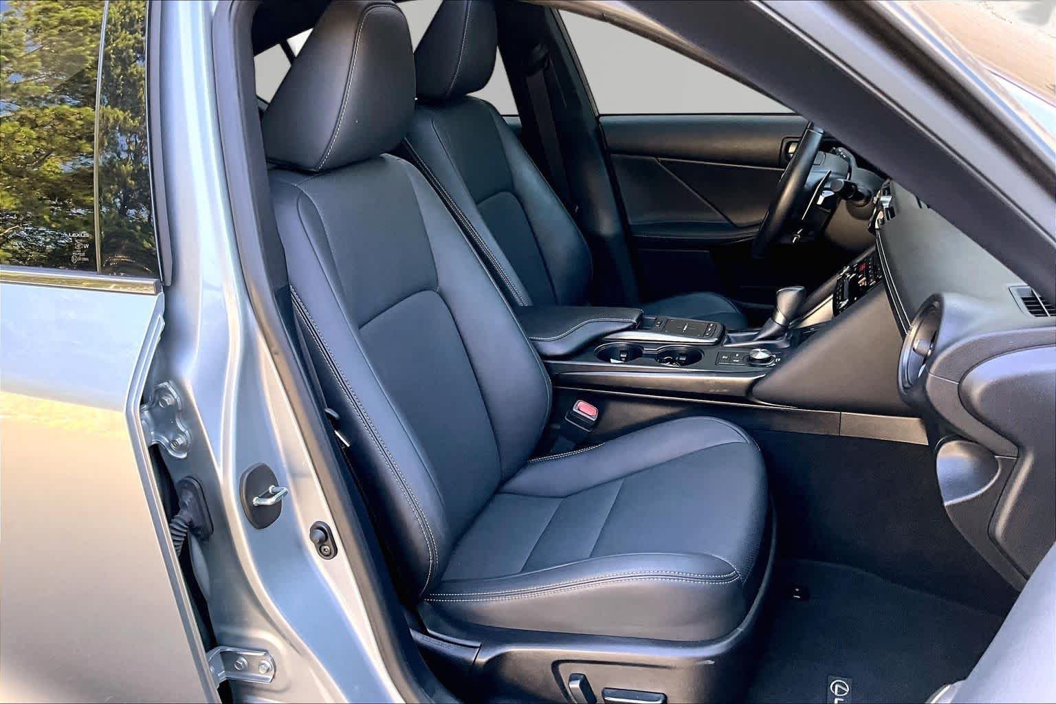 Used 2024 Iridium Lexus F SPORT Design image 17