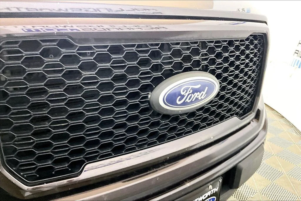 Used 2020 Magma Red Ford XL image 23