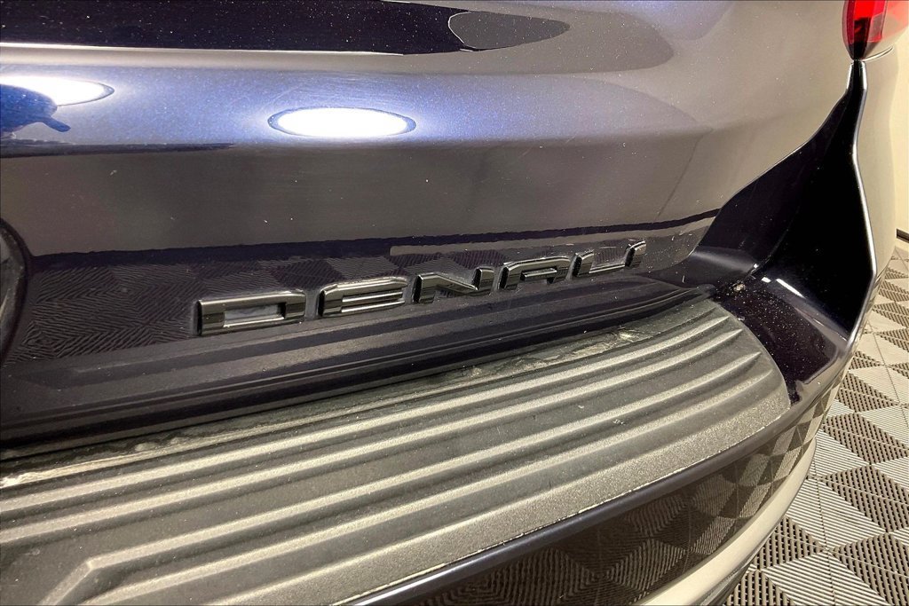2023 GMC Yukon Denali - Photo 22
