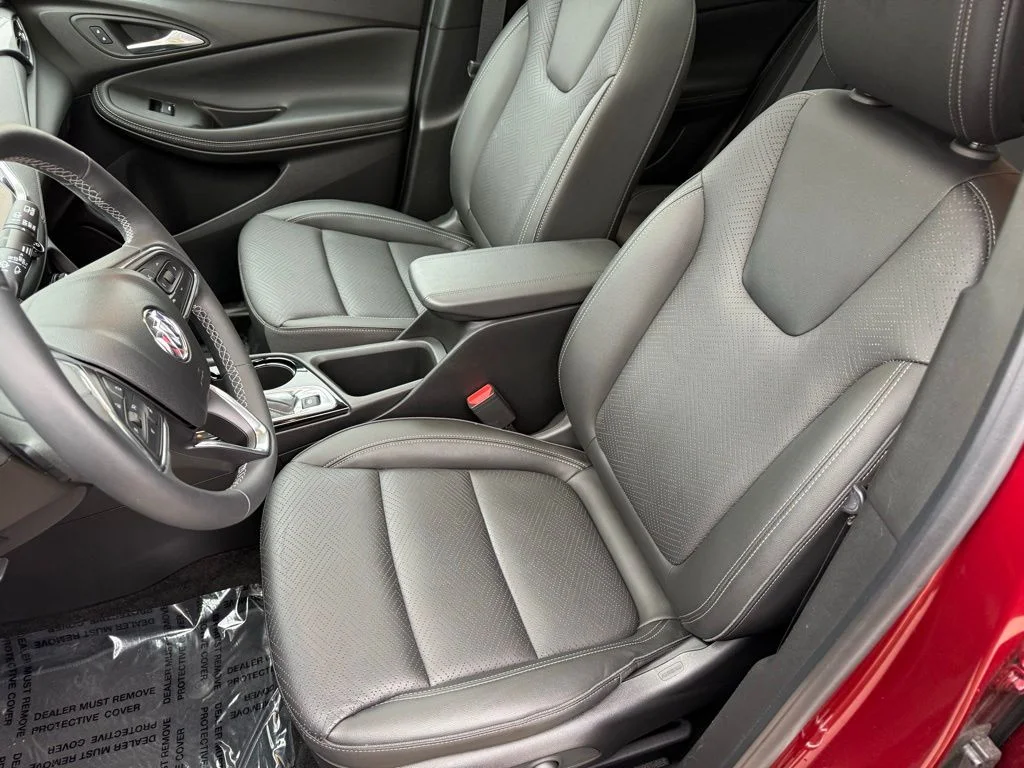 Used 2023 Red Buick Essence image 17