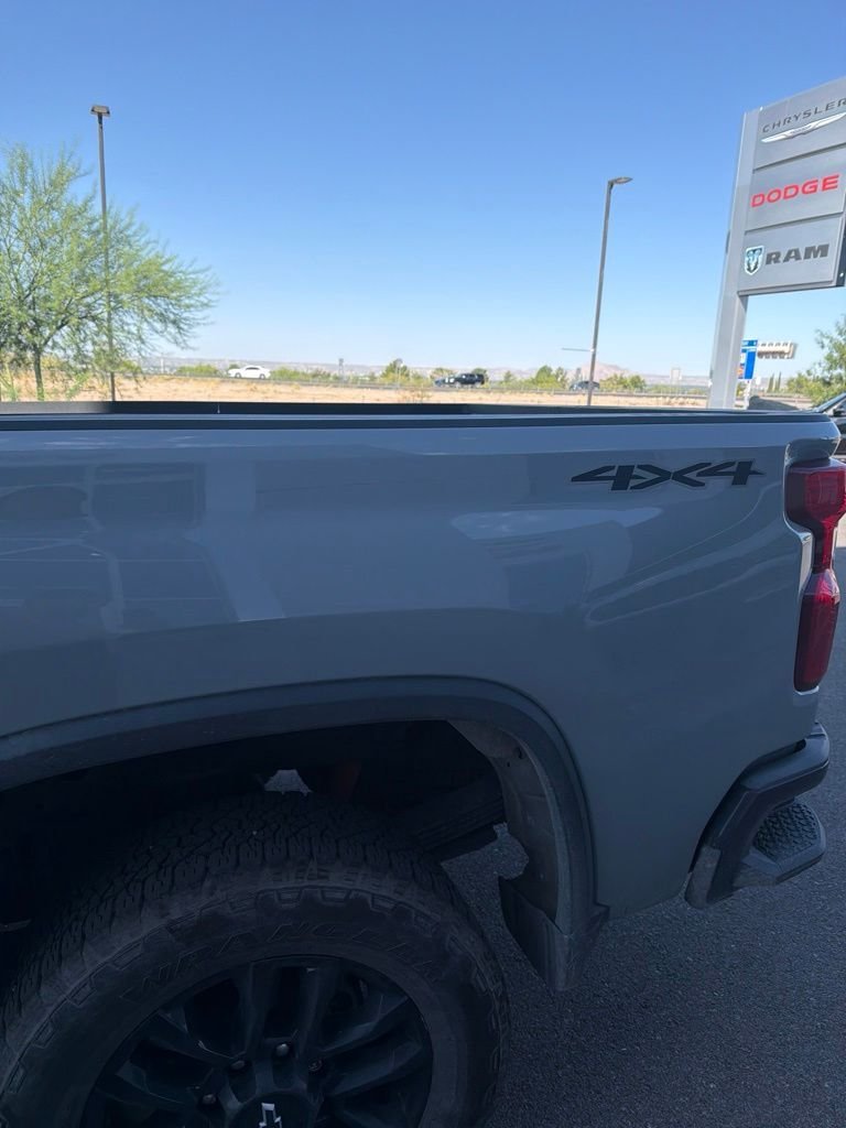 Used 2025 Gray Chevrolet Custom image 8