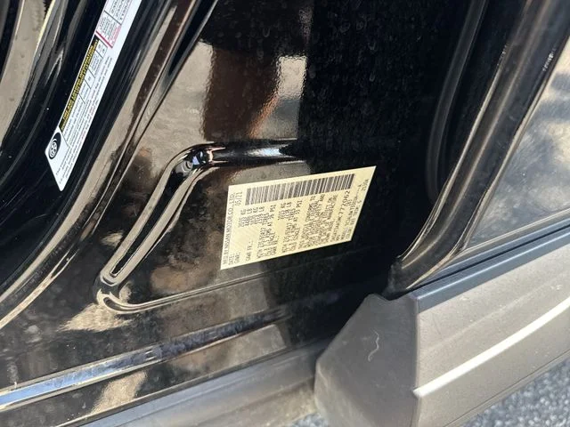 Used 2021 Black Nissan S image 33
