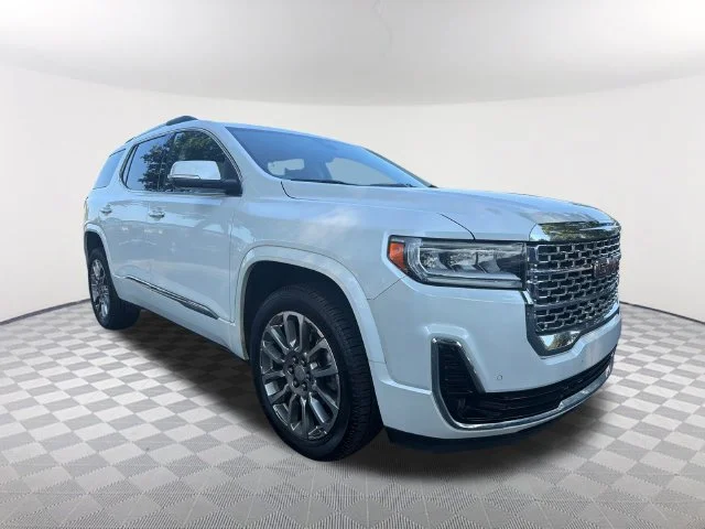 Used 2022 WHITE FROST TRICOAT GMC Denali image 3