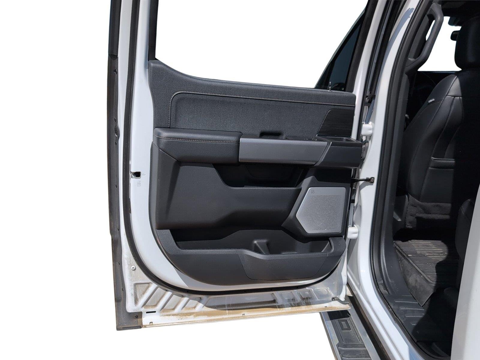 Used 2024 Oxford White Ford LARIAT image 18