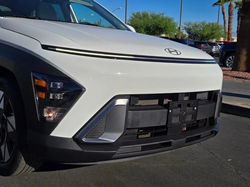 Used 2024 Atlas White Hyundai SEL image 8