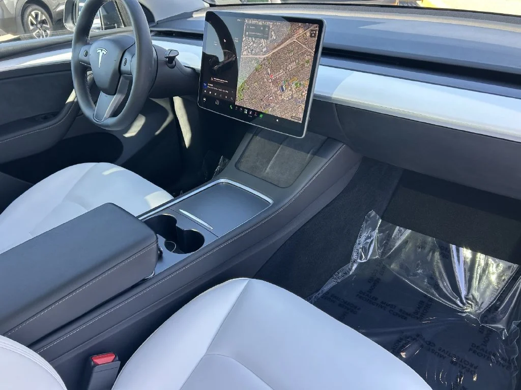 Used 2024 Stealth Gray Tesla Long Range image 8