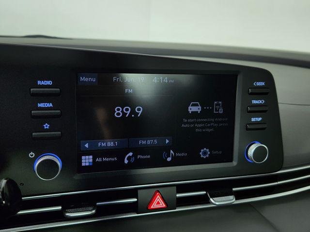 New 2026 White Hyundai SE image 27