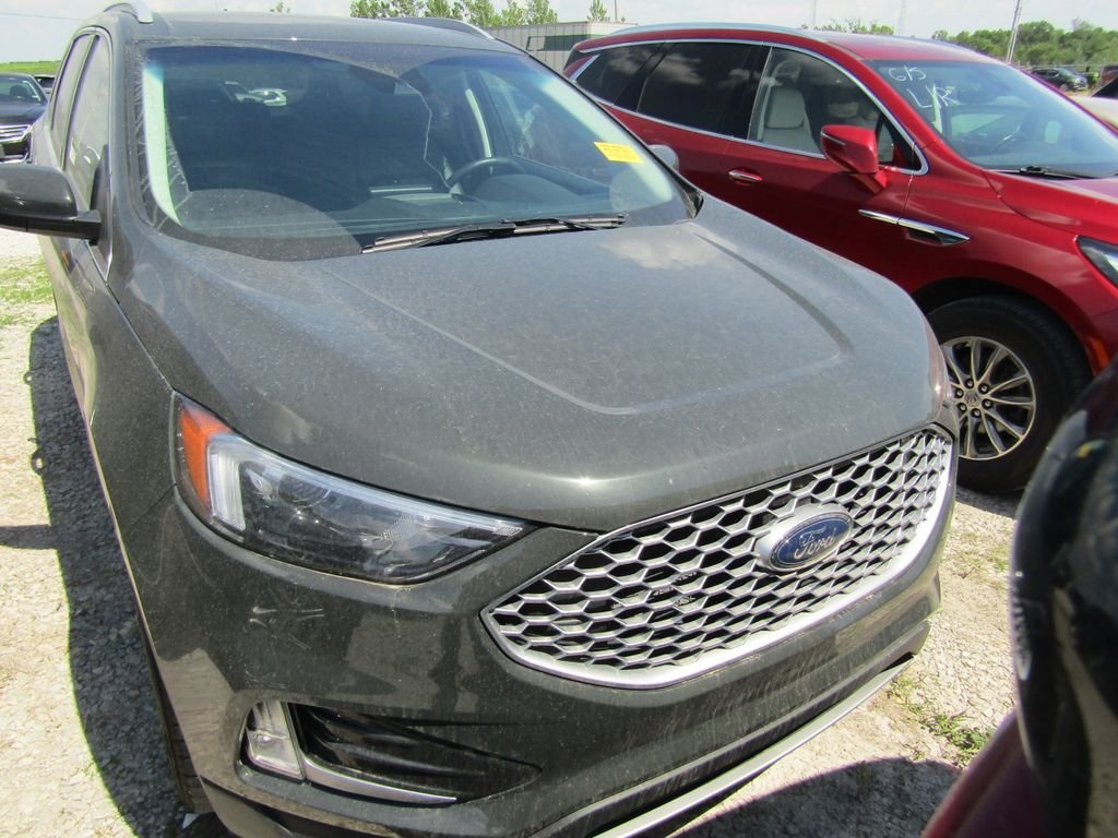 Used 2023 Green Ford SEL image 8