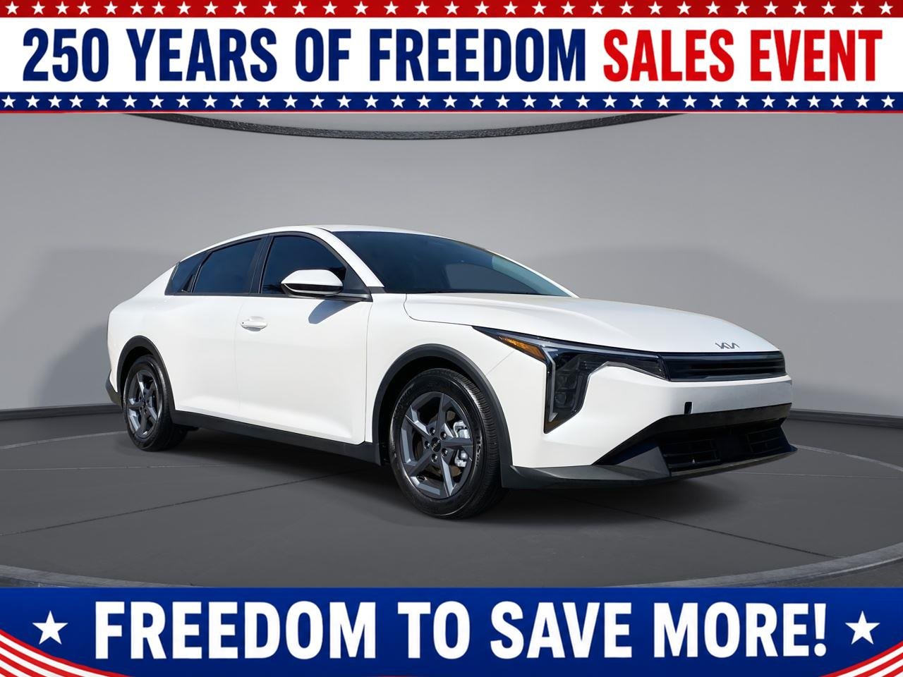 New 2026 Snow White Pearl Kia LXS image 1