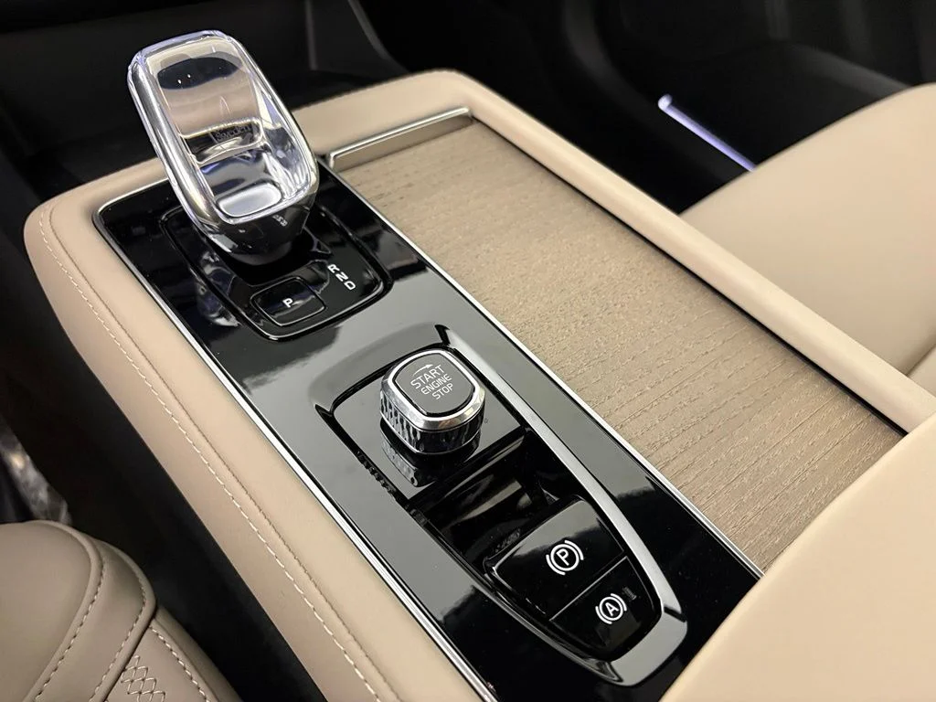 New 2026 Denim Blue Metallic Volvo Plus image 32