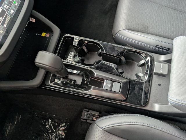 New 2026 CRYSTAL BLACK SILICA Subaru Limited Hybrid image 14