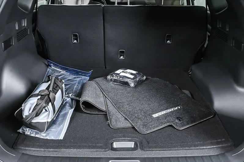 New 2026 Ash Black Hyundai SEL Convenience image 33