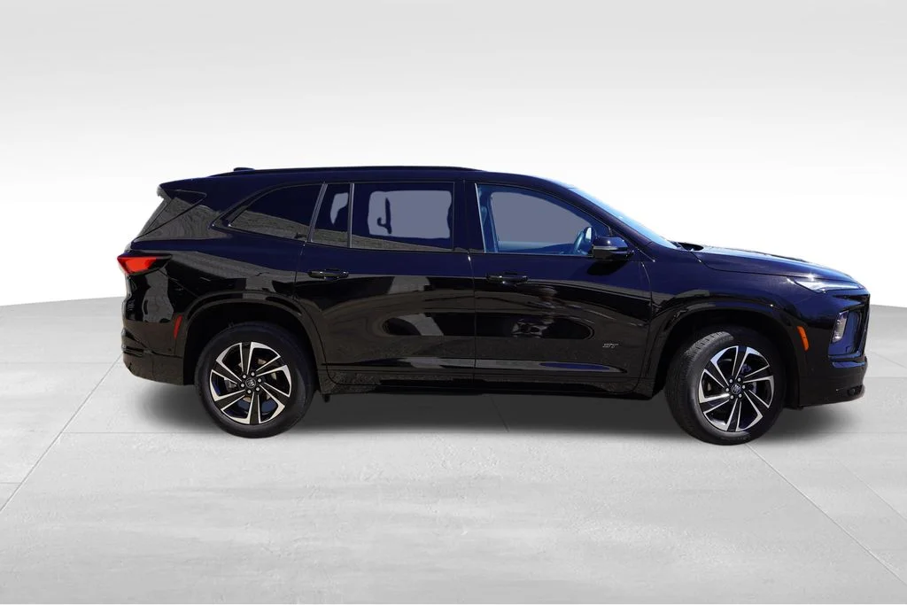 2025 Buick Enclave Sport Touring - Photo 3