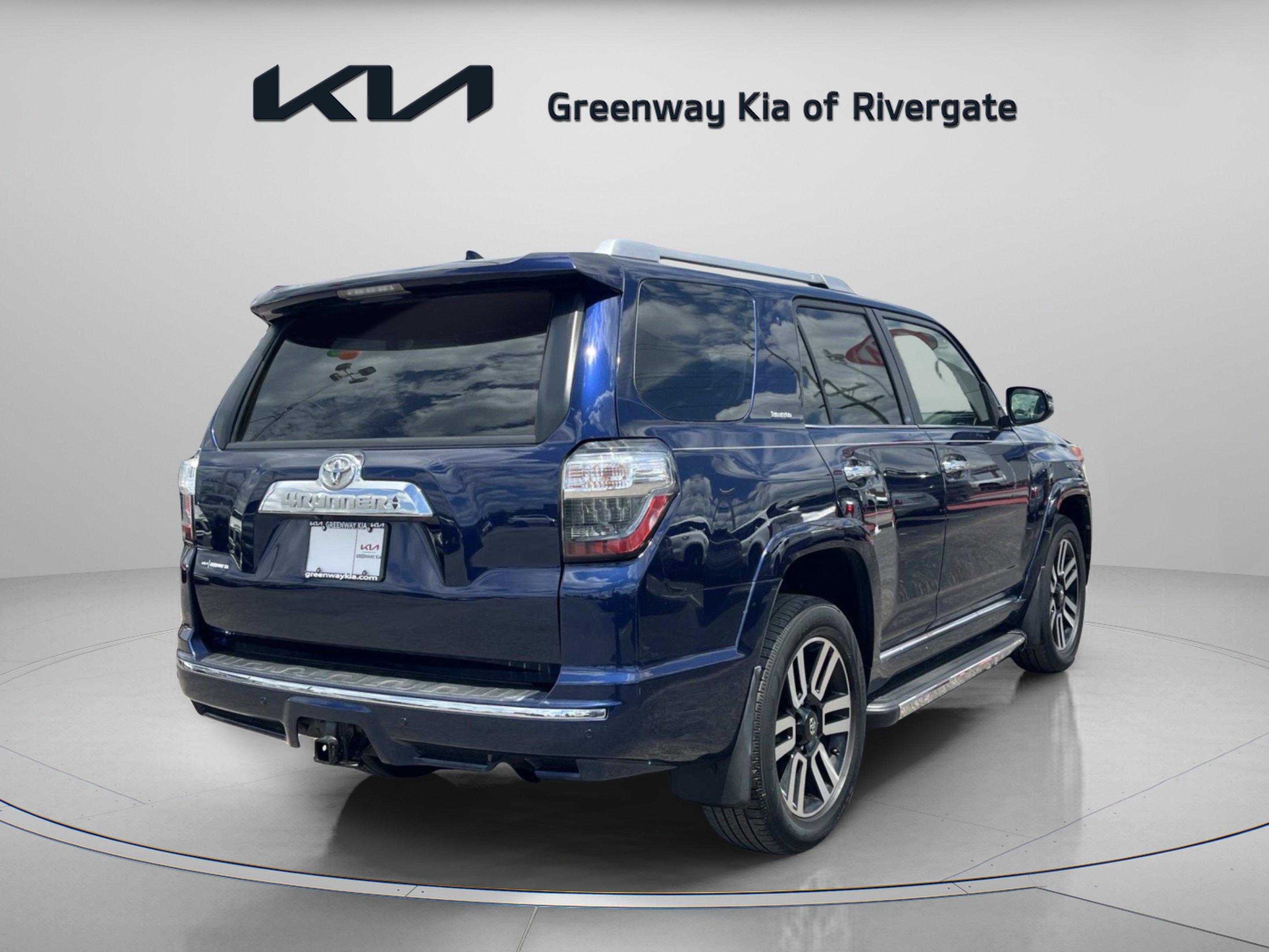 Used 2017 Nautical Blue Metallic Toyota Limited image 7
