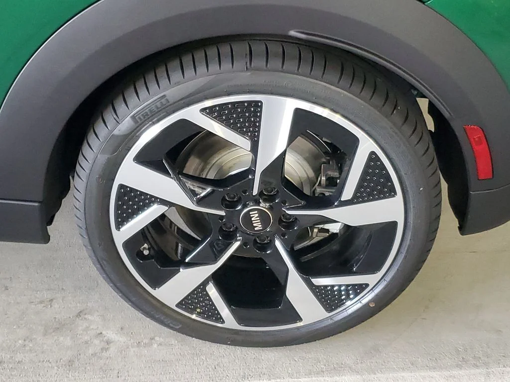 New 2026 Green MINI  image 5
