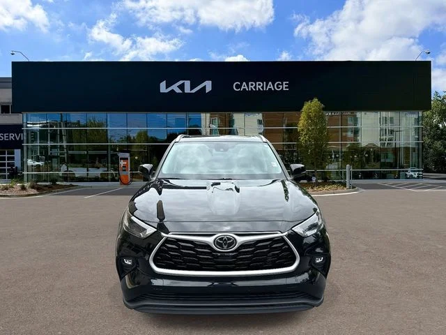 Used 2023 Black Toyota XLE image 3