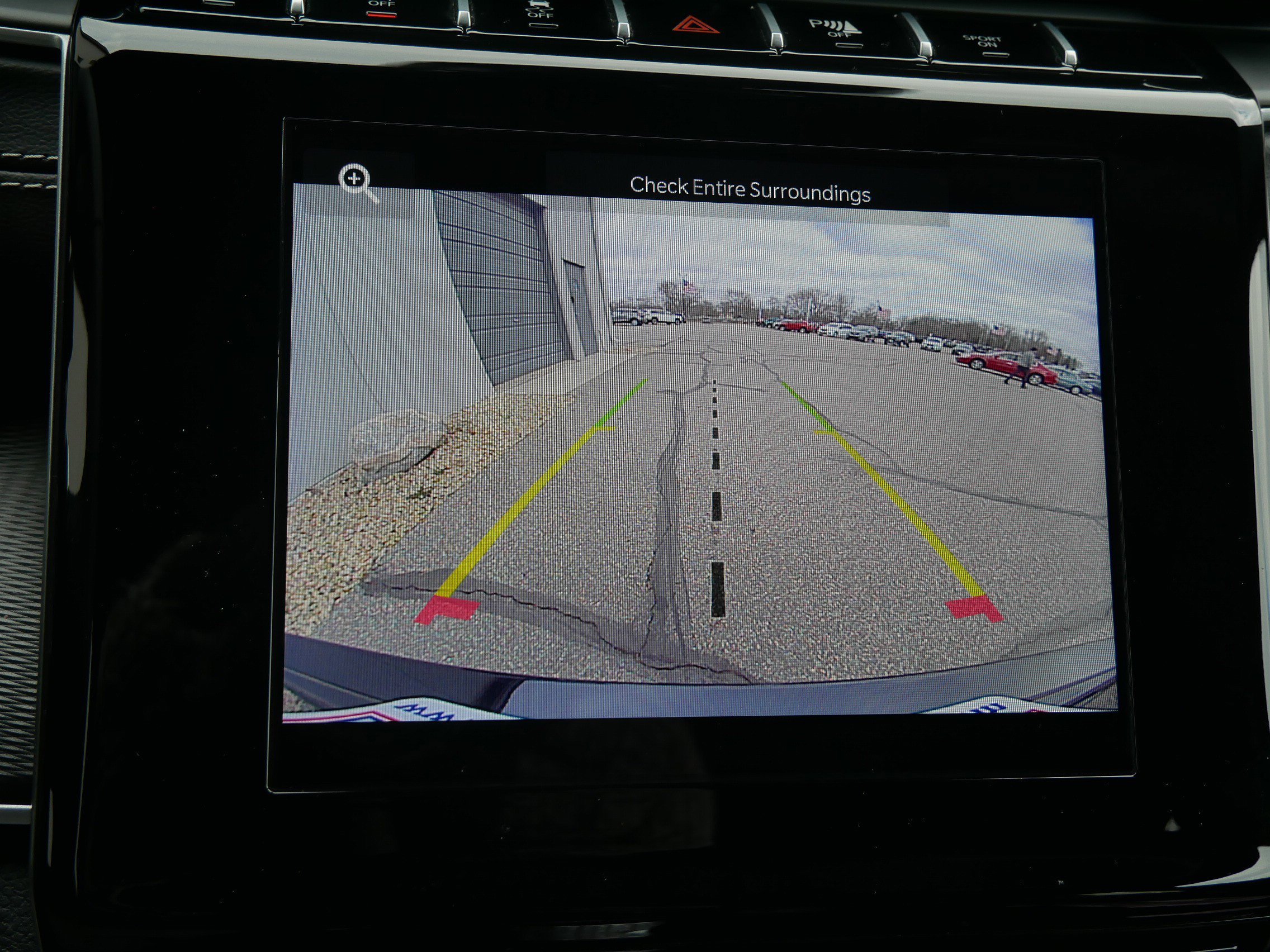 Used 2025 Diamond Black Crystal Pearlcoat Jeep Altitude image 24