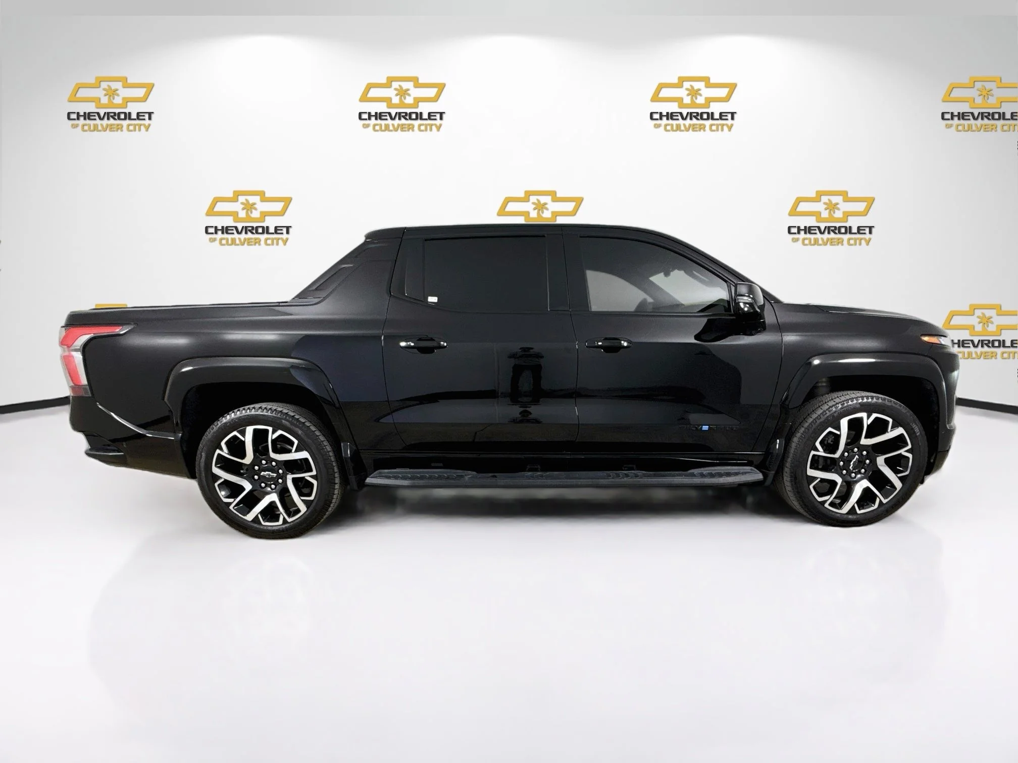 Used 2024 Black Chevrolet RST image 9