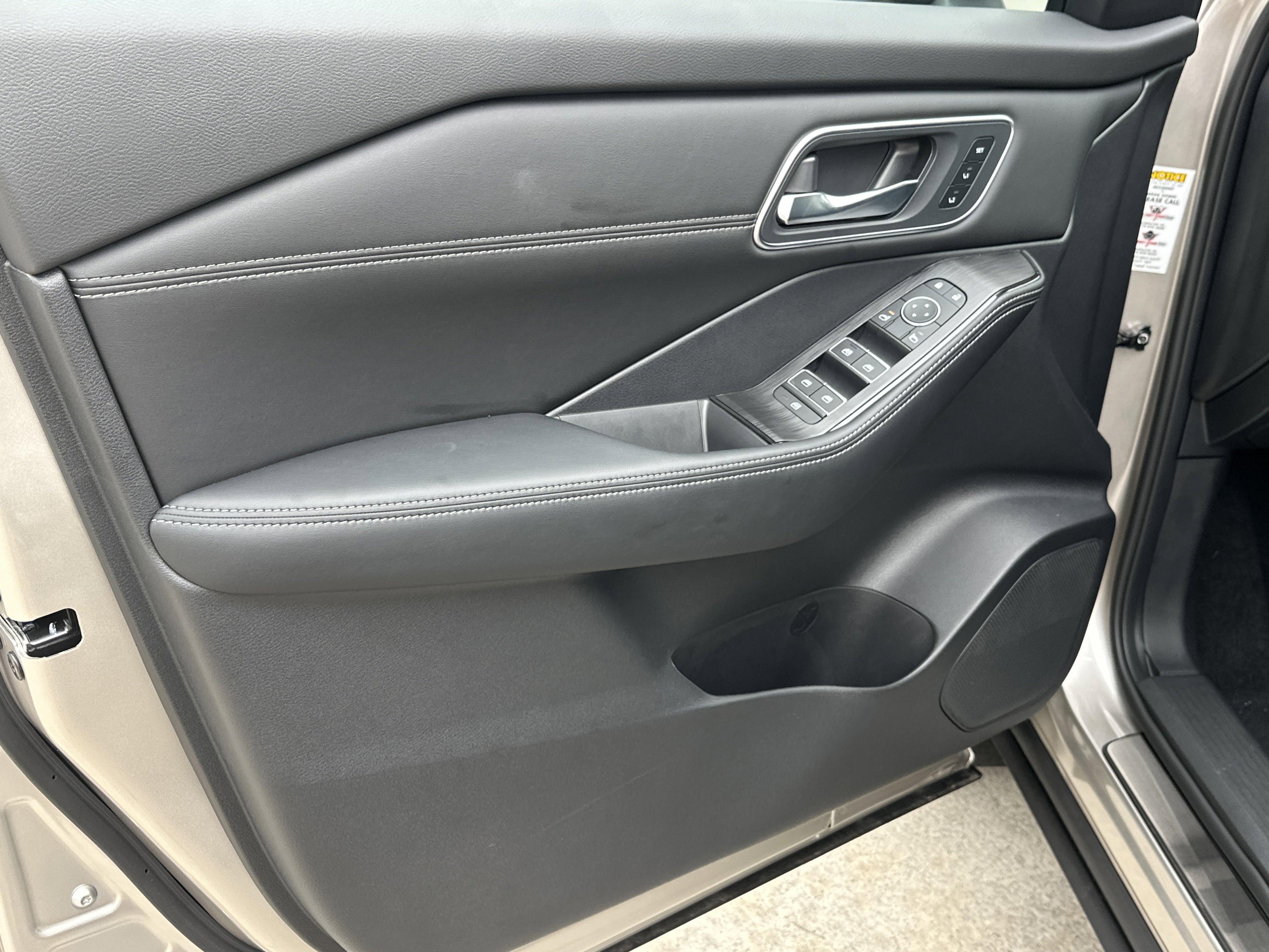 2026 Nissan Rogue Platinum - Photo 11