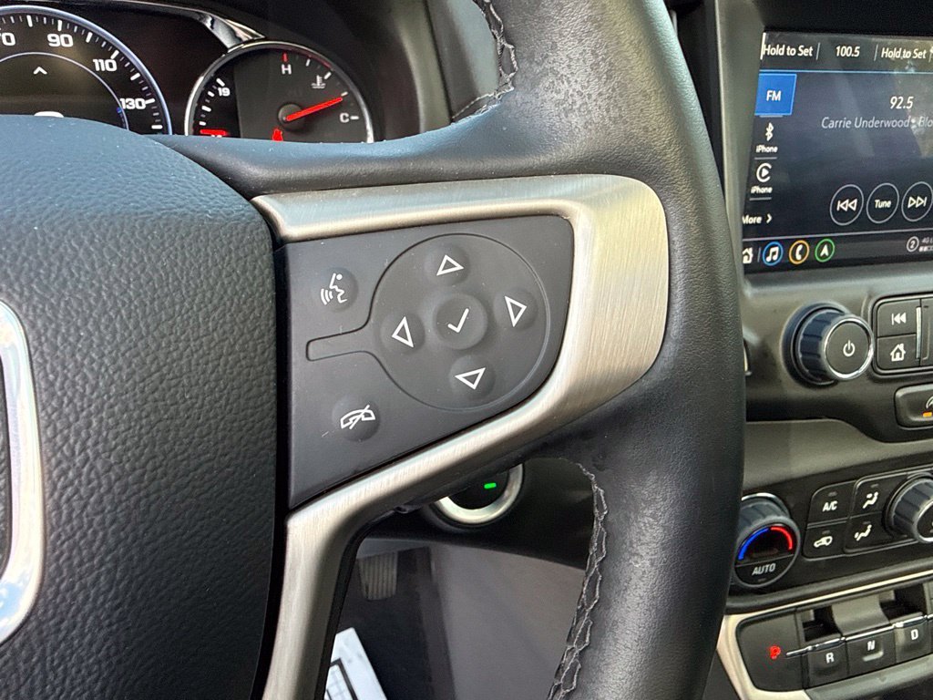 Used 2024 White GMC Denali image 29