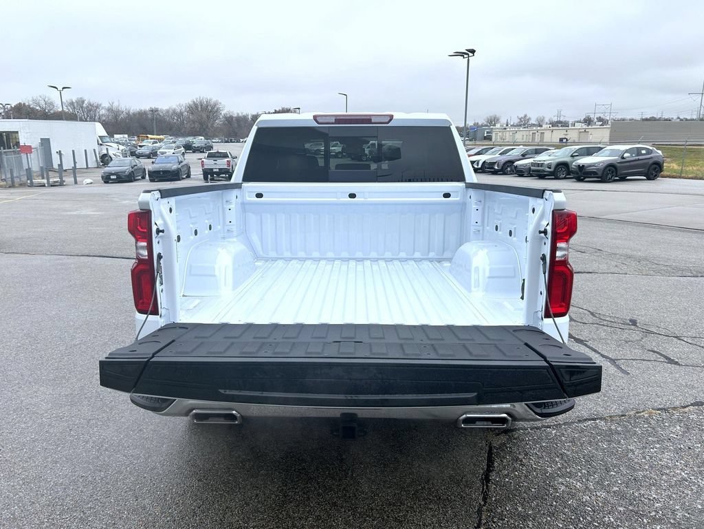 2026 Chevrolet Silverado 1500 LTZ - Photo 23