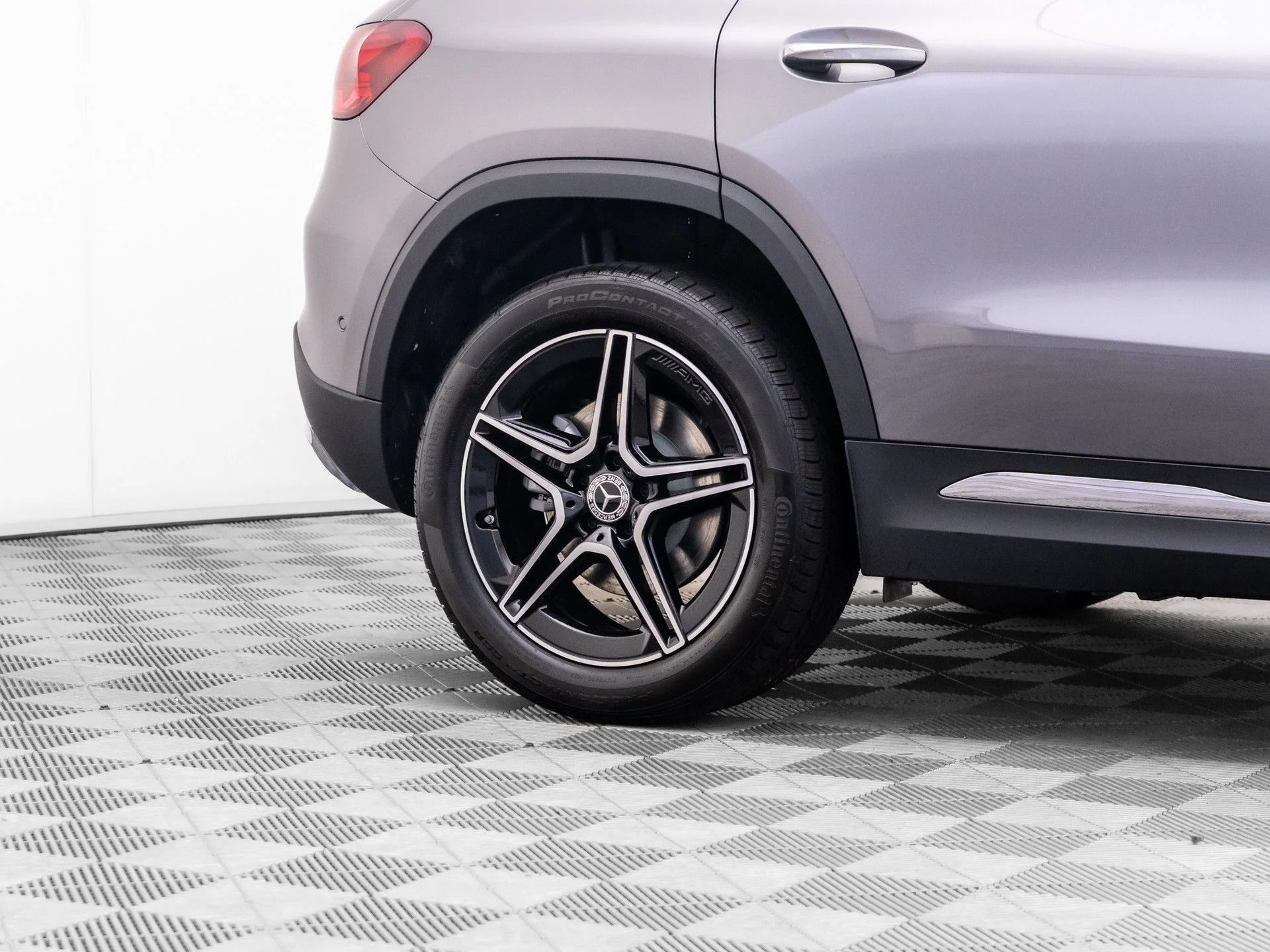 New 2026 Gray Mercedes-Benz GLA 250 image 39