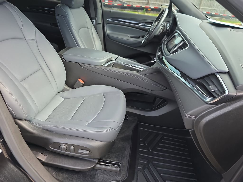 Used 2023 Black Buick Essence image 37