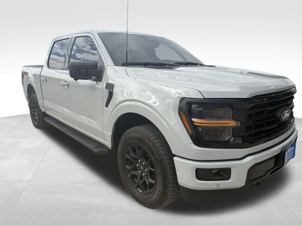 Used 2024 White Ford XLT image 11