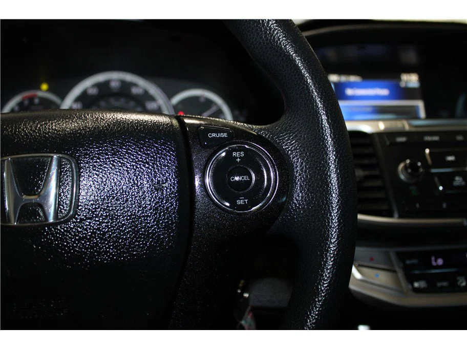 Used 2015 Dark Gray Honda LX image 26