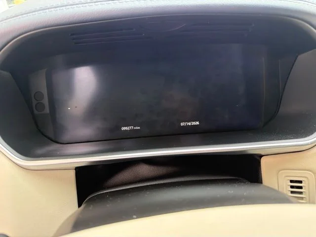 Used 2020 Fuji White Land Rover HSE image 10