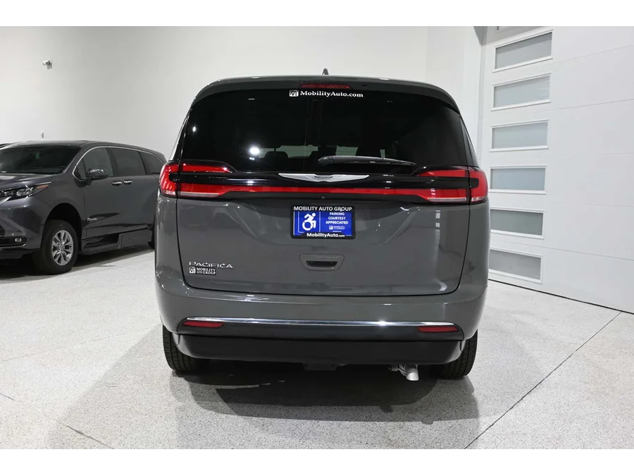 2022 Chrysler Pacifica Touring L - Photo 7