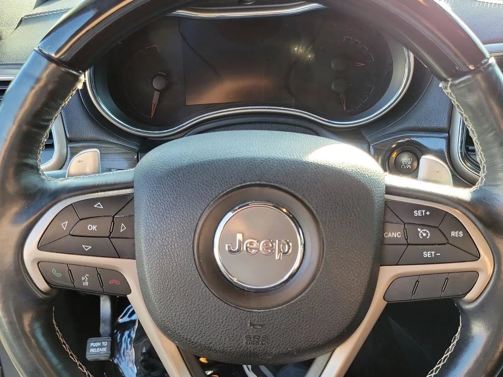 Used 2015 Gray Jeep Overland image 6