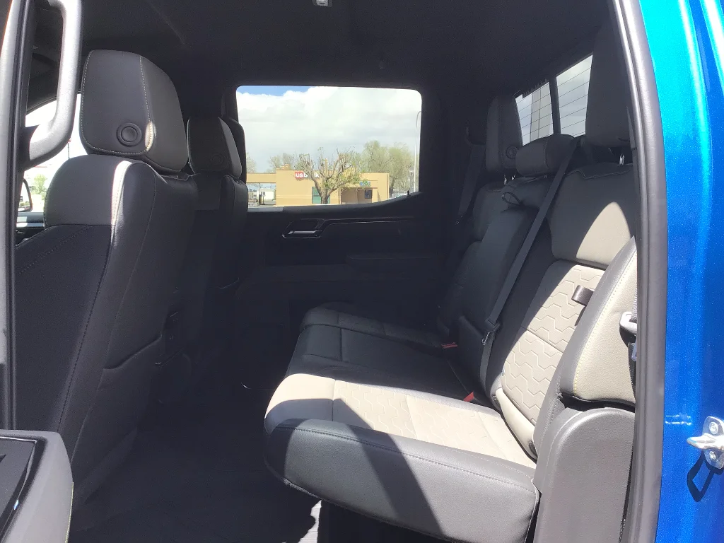 Used 2022 Glacier Blue Metallic Chevrolet ZR2 image 9