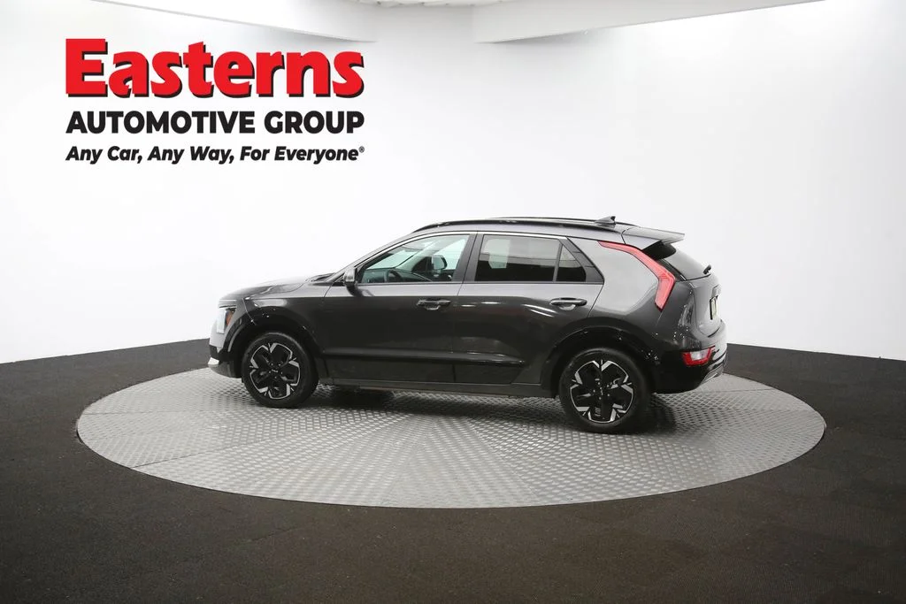 Used 2024 Gray Kia Wind image 59