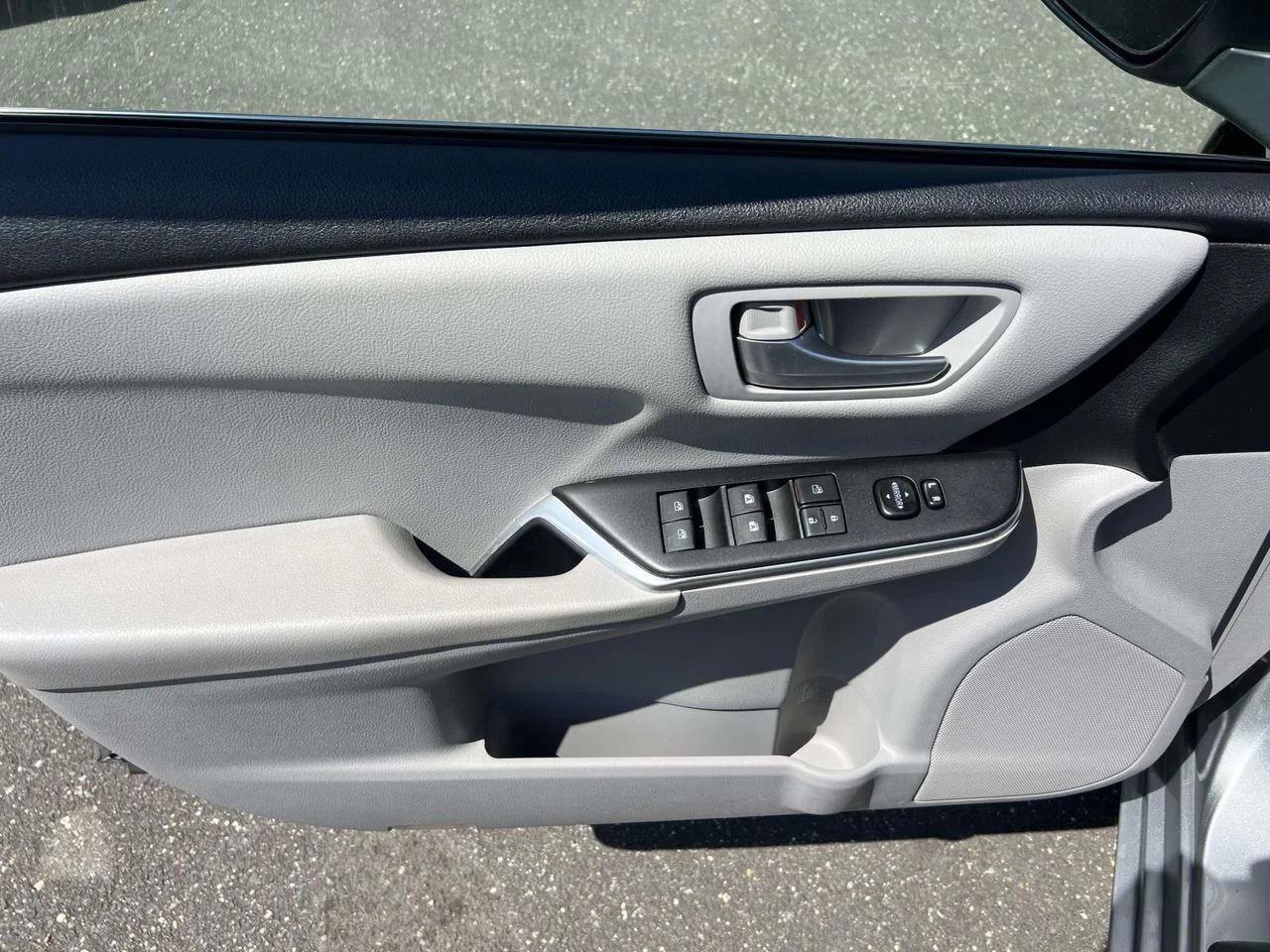Used 2017 Celestial Silver Metallic Toyota LE image 26