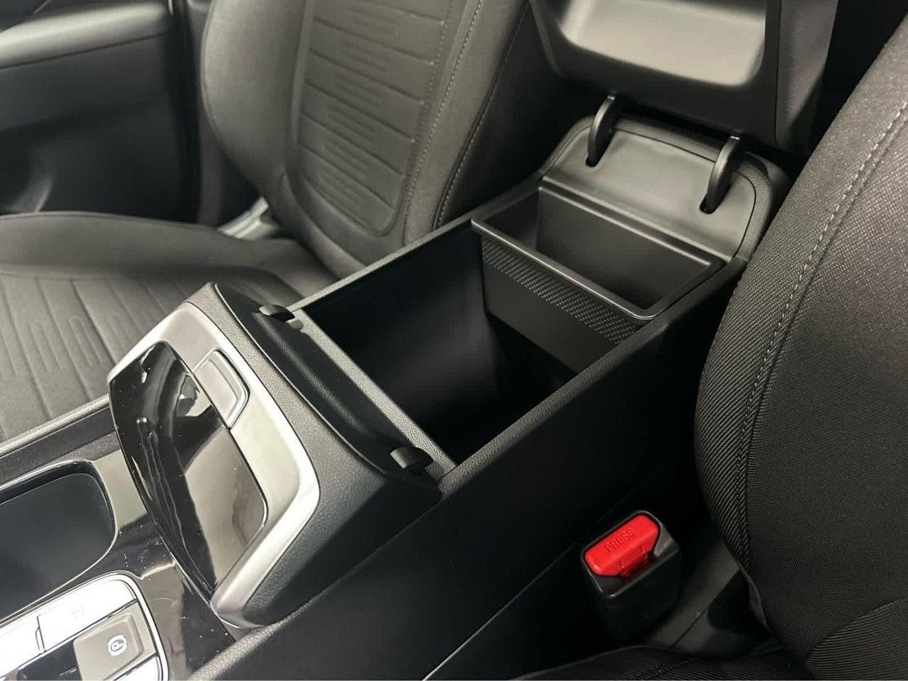 New 2026 Atlas White Hyundai SE AWD image 33