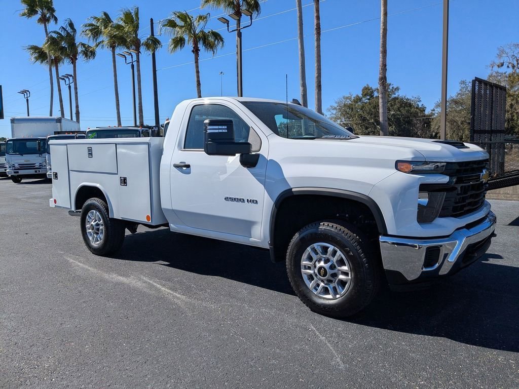 New 2026 Summit White Chevrolet WT image 2