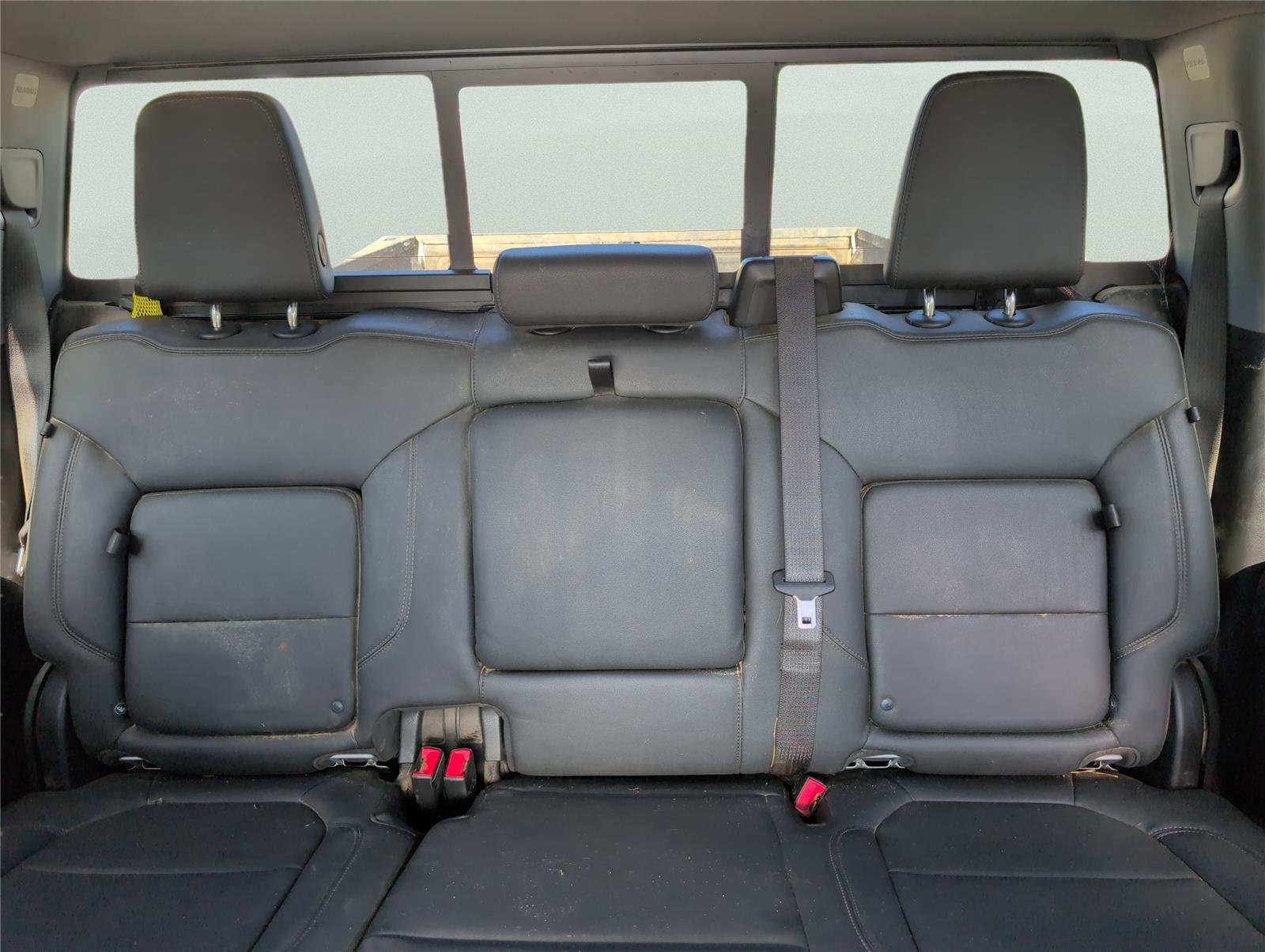 Used 2023 Silver Ice Metallic Chevrolet LT image 24