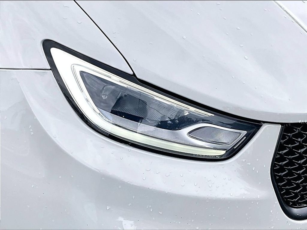 Used 2021 White Chrysler Touring image 30