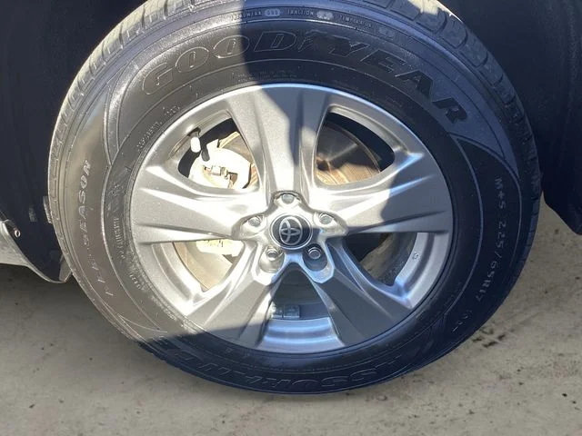Used 2024 Magnetic Gray Metallic Toyota XLE image 14