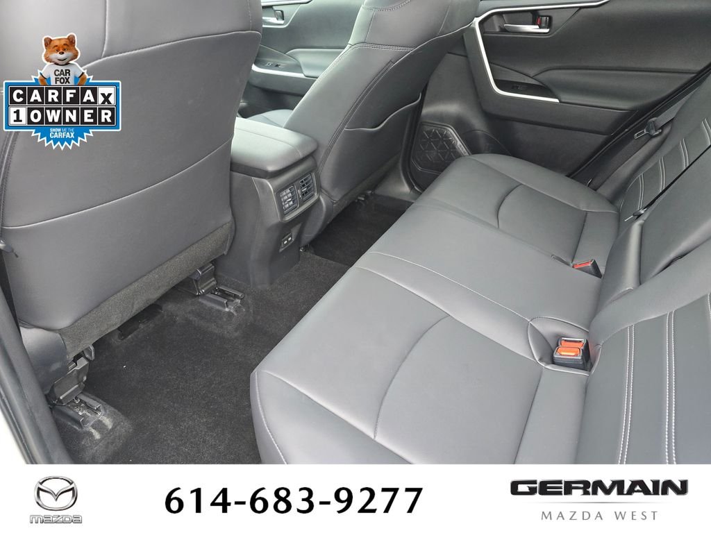 Used 2025 Beige Toyota XLE Premium image 21