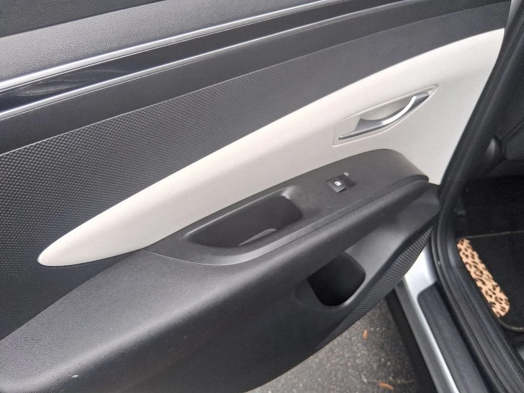 Used 2024 Silver Hyundai SEL image 14