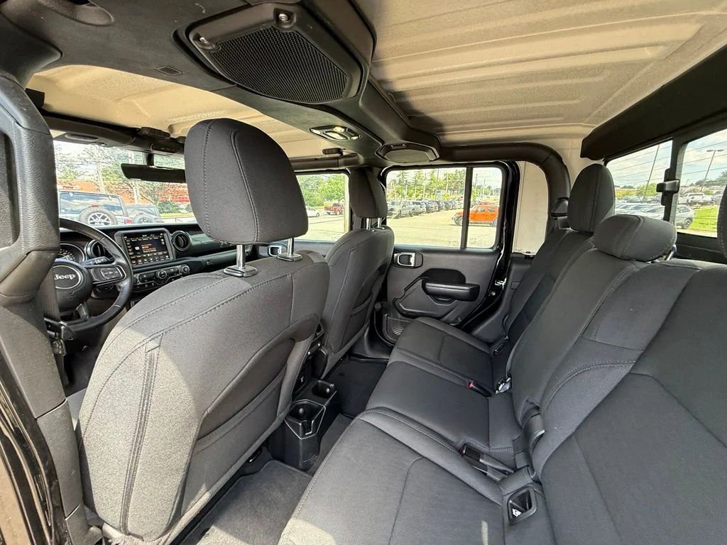 Used 2021 Black Jeep Sport image 25