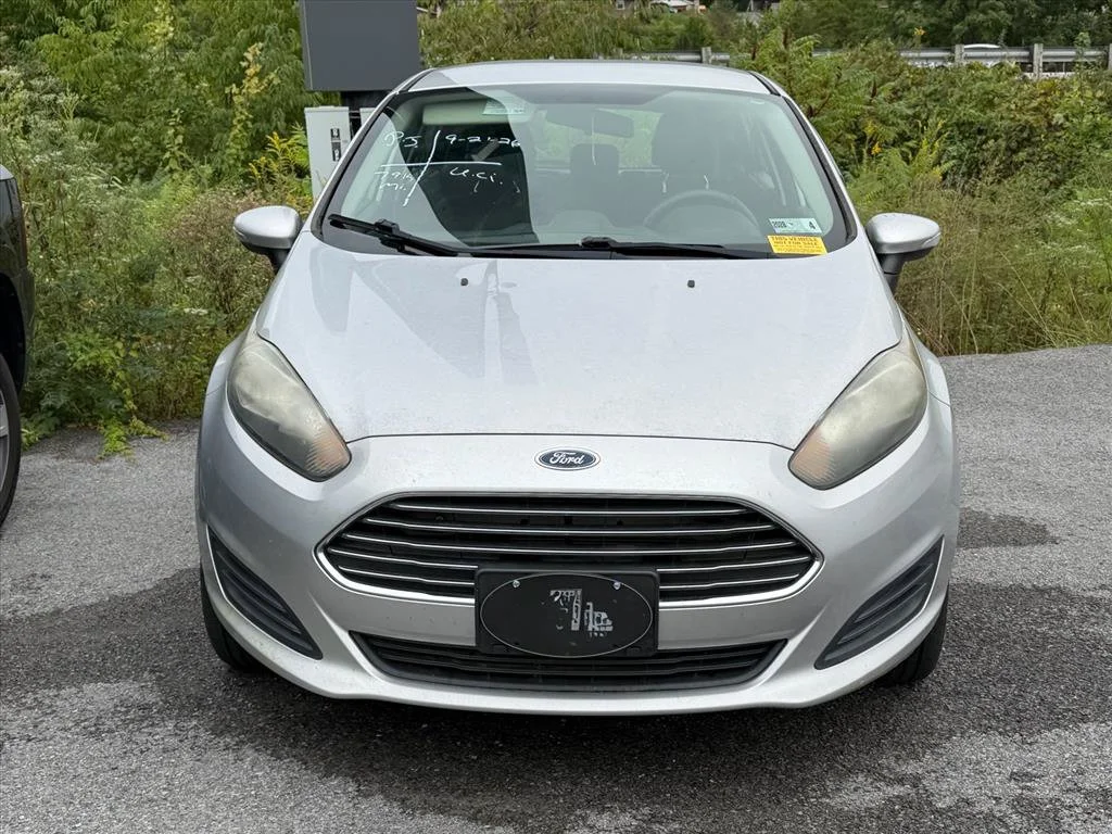 Used 2017 Silver Ford SE image 4