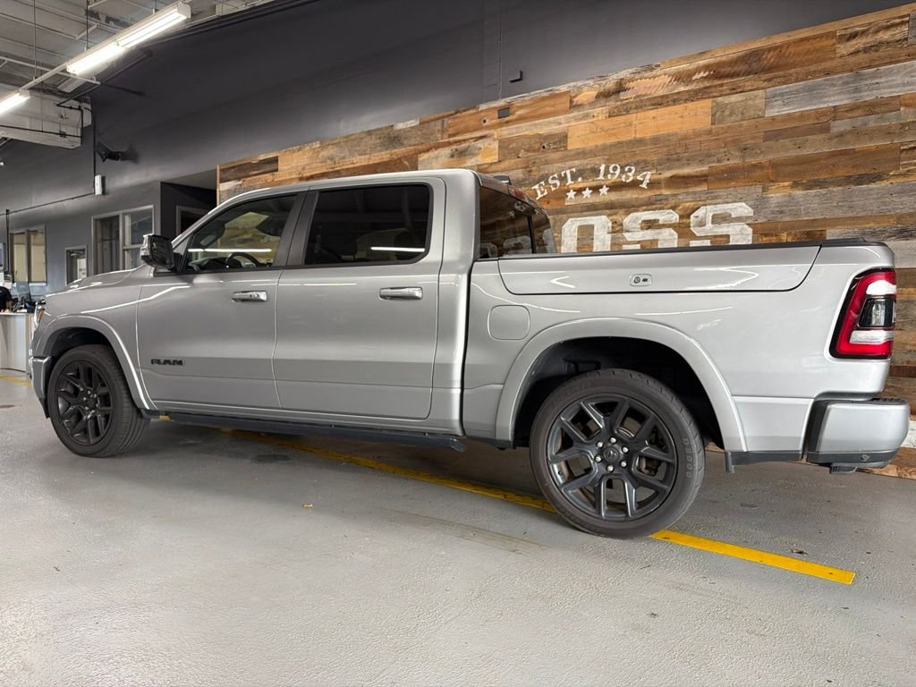 Used 2020 Billet Silver Metallic Ram Laramie image 11