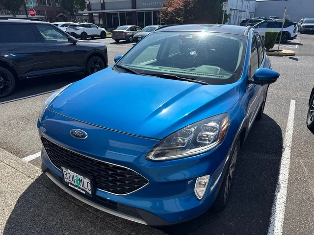 2020 Ford Escape Hybrid Titanium