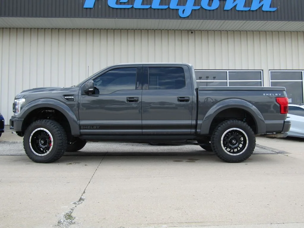 Used 2019  Ford Lariat image 11