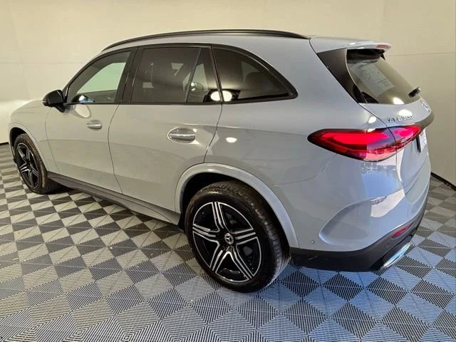 New 2026 MANUFAKTUR Alpine Grey Mercedes-Benz GLC 300 image 47