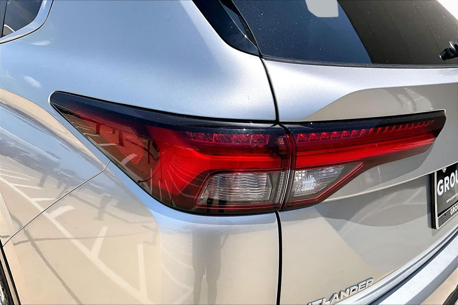 Used 2023 Alloy Silver Metallic Mitsubishi ES image 54